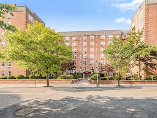 2 Sadore Ln Unit 5N, Yonkers, NY 10710