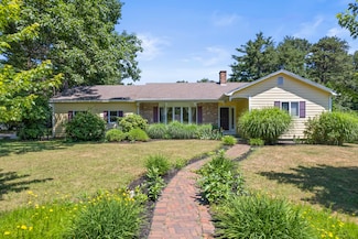 64 Candlewood Ln, Wells, ME 04090