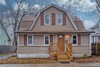 53 Whiting St, Springfield, MA 01107