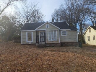 2181 S Wellington St, Memphis, TN 38106