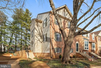 7019 Solomon Seal Ct, Springfield, VA 22152
