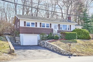 245 Winn St, Burlington, MA 01803