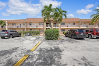 9851 Sandalfoot Blvd Unit 207, Boca Raton, FL 33428