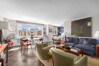 77 7th Ave Unit 15B, New York, NY 10011