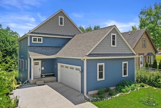 2840 S Greeley St, Milwaukee, WI 53207