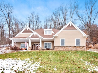 290 Jenna Dr, Newark, OH 43055