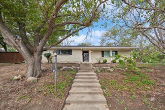 1700 Versailles Rd, Fort Worth, TX 76116