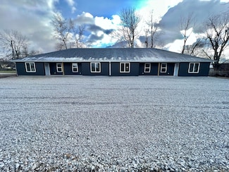 412 S Court St, Seymour, MO 65746