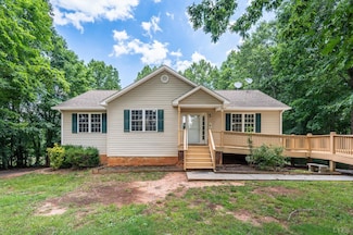 1279 Buck Creek Rd, Appomattox, VA 24522