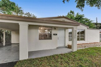 6821 Simms St, Hollywood, FL 33024