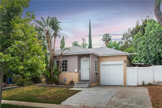 17420 Collins St, Encino, CA 91316