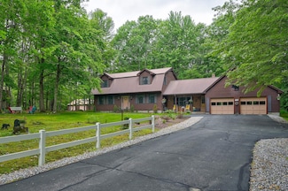 36 Fish St, Fryeburg, ME 04037