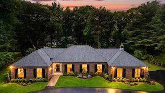 8 Brent Rd, Lexington, MA 02420