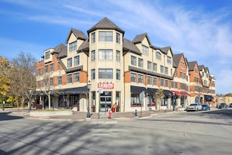 10 E Burlington St Unit 3C, Riverside, IL 60546