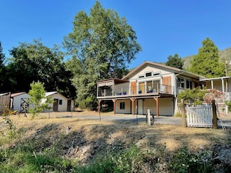 13745 Highway 238, Jacksonville, OR 97530