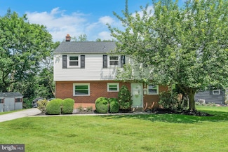 2303 Mulberry Ln, Lafayette Hill, PA 19444