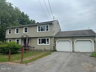 48 Jakway Ln, Hudson Falls, NY 12839