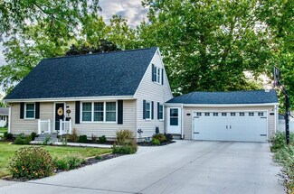 926 W Court Ave, Winterset, IA 50273