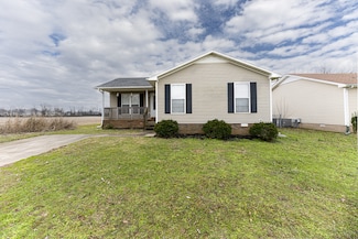 215 Waterford Dr, Oak Grove, KY 42262