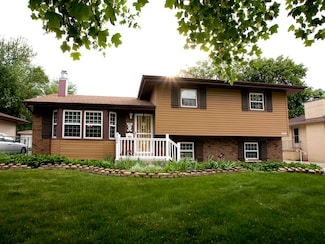 8230 Beech Ave, Munster, IN 46321