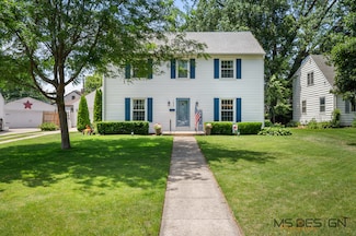 1050 N 8th St, Rochelle, IL 61068
