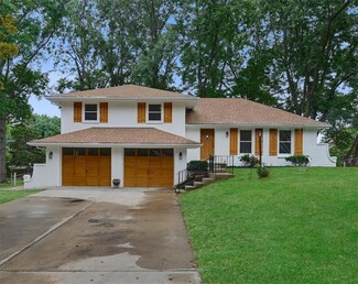 1143 Limit St, Leavenworth, KS 66048