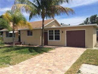 615 N 7th St, Lantana, FL 33462