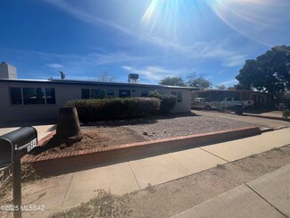 6840 E 39th St, Tucson, AZ 85730