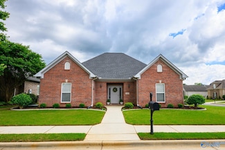 809 Milton Place SW, Decatur, AL 35603