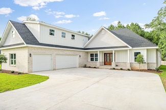 3101 Pga Blvd, Navarre, FL 32566