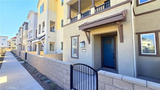 6044 Fairfax Dr, Eastvale, CA 92880