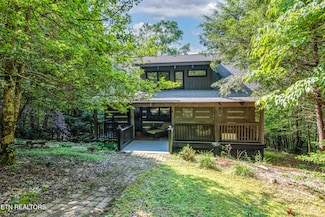 311 Domar Dr, Townsend, TN 37882