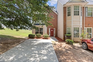 378 Brookview Dr, Riverdale, GA 30274