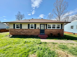 112 S Eleventh St, Mebane, NC 27302