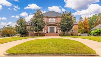 45 Maisons Dr, Little Rock, AR 72223