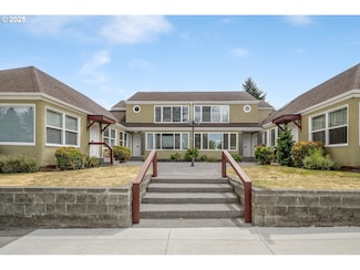 2438 NE Killingsworth St Unit 2, Portland, OR 97211