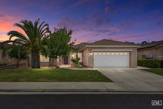 2109 Via Tuscania Ave, Delano, CA 93215