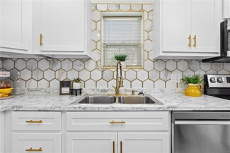 7509 Marillac Dr, Saint Louis, MO 63121