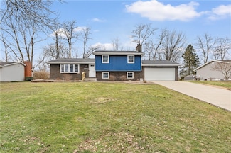 12963 Jamestown Ave NW, Uniontown, OH 44685