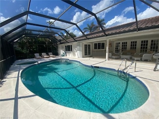 660 Regatta Rd, Naples, FL 34103