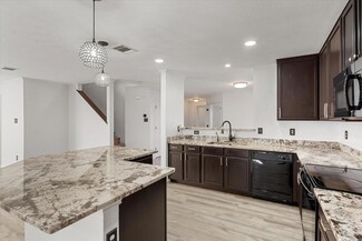 1306 Kiwi Ct, Grand Prairie, TX 75051