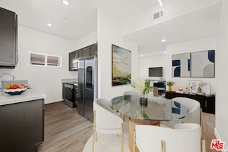 7411 Artesia Blvd Unit 201, Buena Park, CA 90621