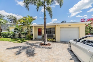 751 Bayshore Dr, Tarpon Springs, FL 34689