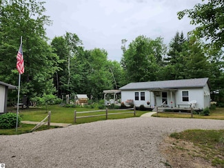 2913 Folks Rd NE, Kalkaska, MI 49646