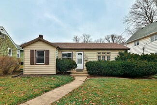 1264 W Logan St, Freeport, IL 61032