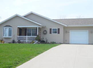 102 N Lindsay St, Claypool, IN 46510