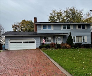 222 Thornton Cir S, Camillus, NY 13031