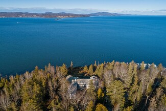 92 Weeks Rd, Owls Head, ME 04854