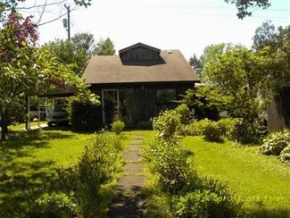 69879 Ridgeway St, Union, MI 49130