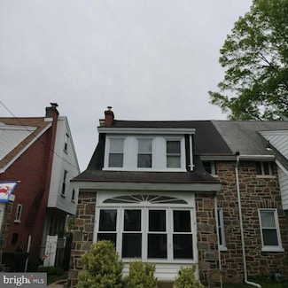 803 W 24th St, Wilmington, DE 19802